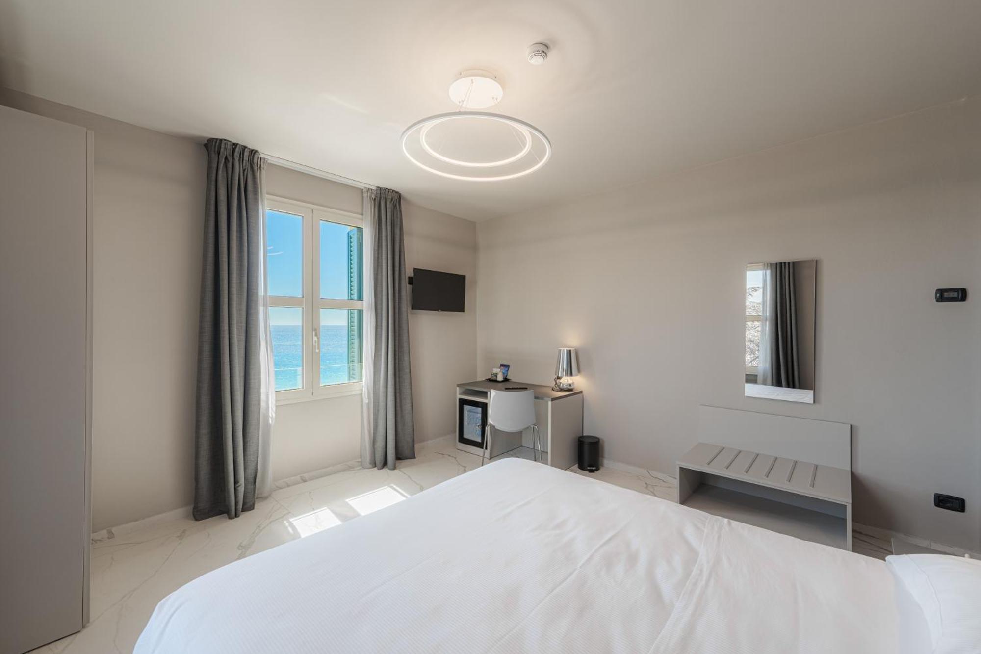 Hotel Villa Levi ซานเรโม ภายนอก รูปภาพ