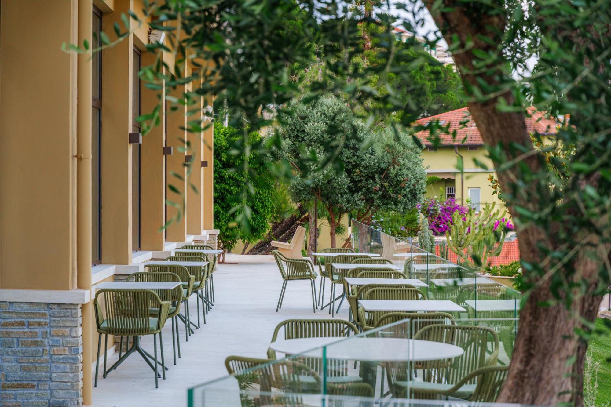 Hotel Villa Levi ซานเรโม ภายนอก รูปภาพ