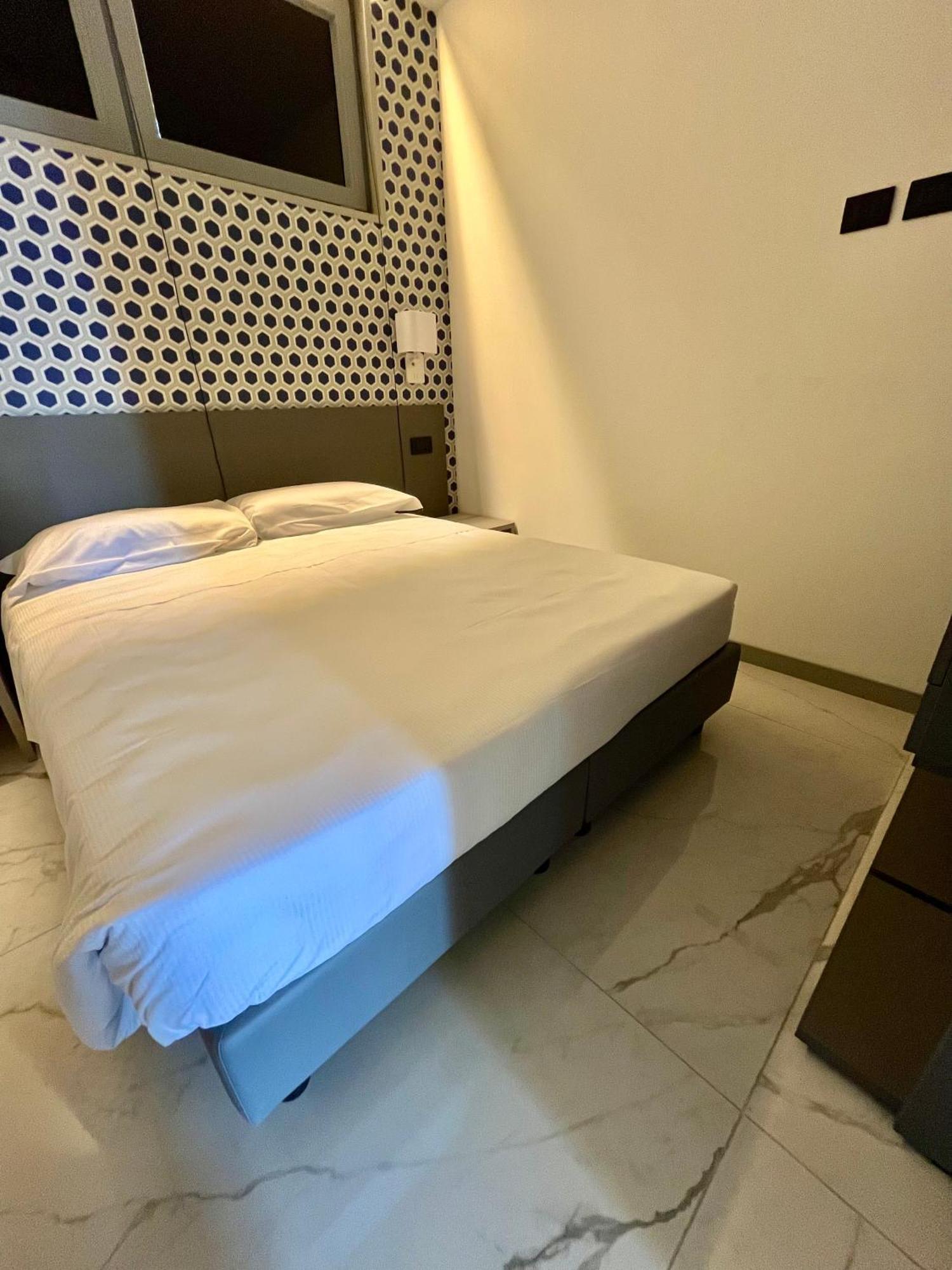Hotel Villa Levi ซานเรโม ภายนอก รูปภาพ